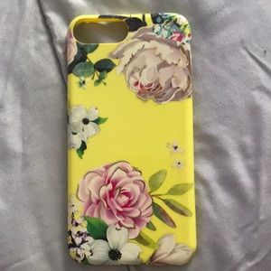 2 iPhone 8 Plus case